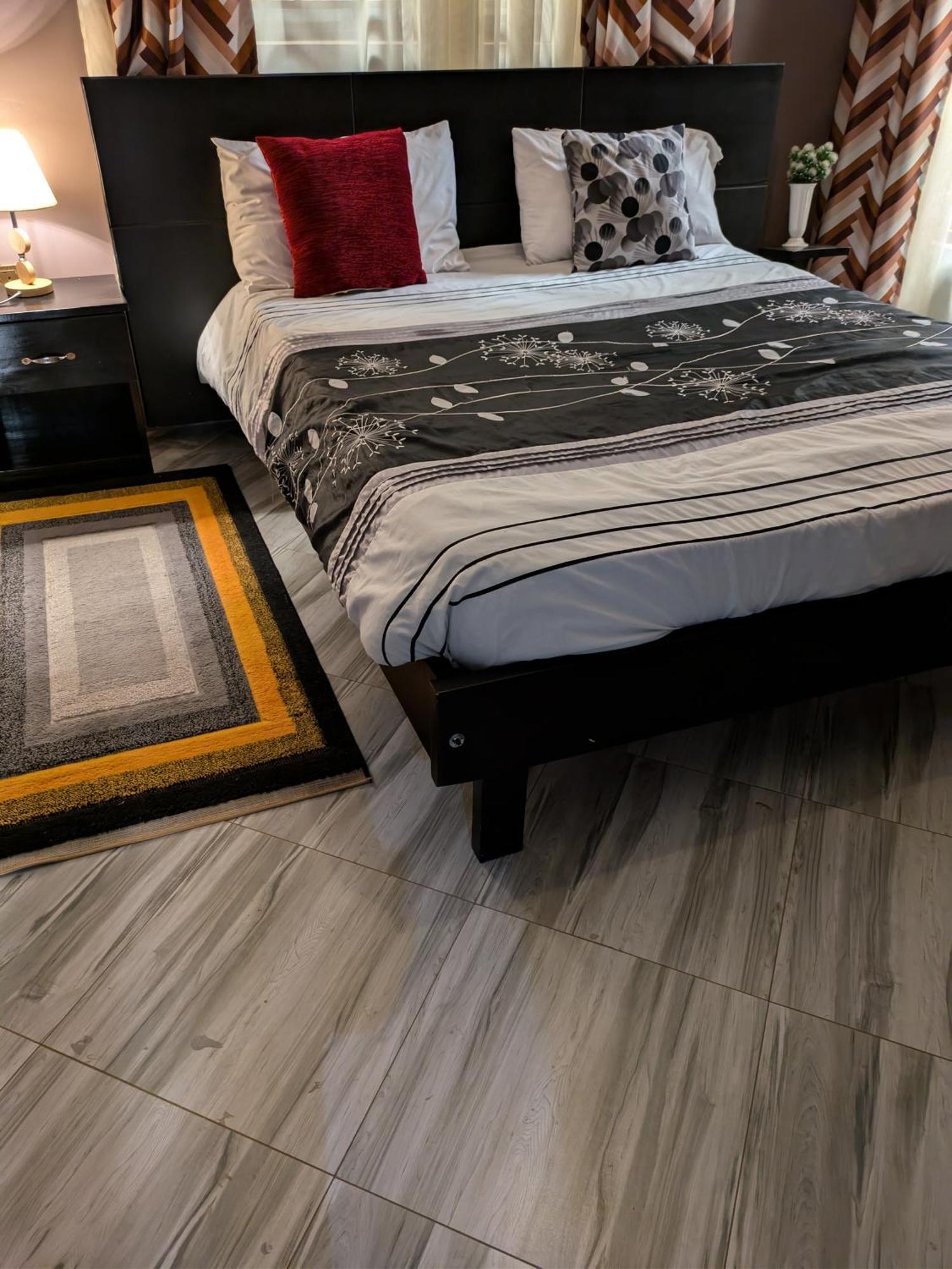 Kyanja Heights Apartment *
